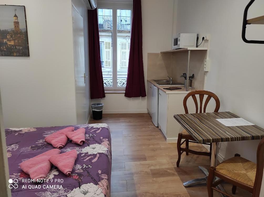 ניס Hotel Lyonnais מראה חיצוני תמונה