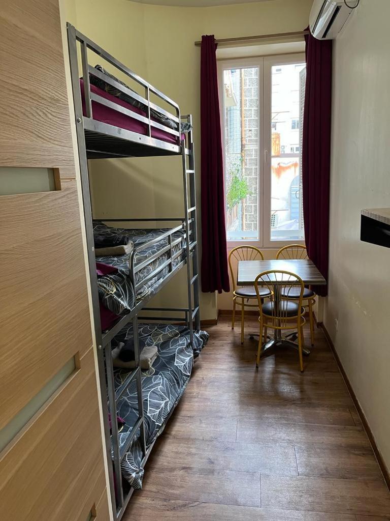 ניס Hotel Lyonnais מראה חיצוני תמונה