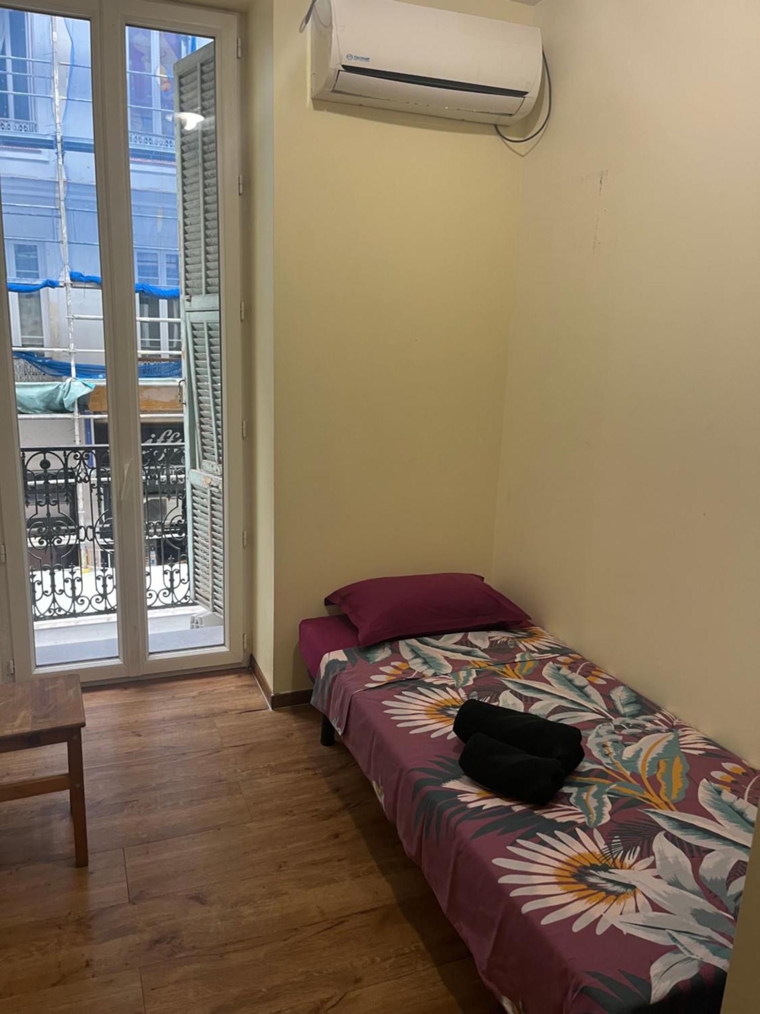 ניס Hotel Lyonnais מראה חיצוני תמונה