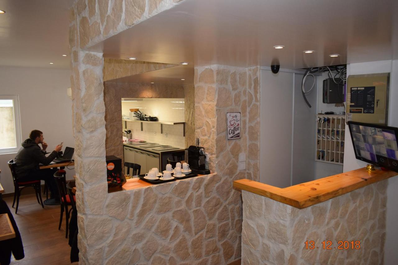 ניס Hotel Lyonnais מראה חיצוני תמונה