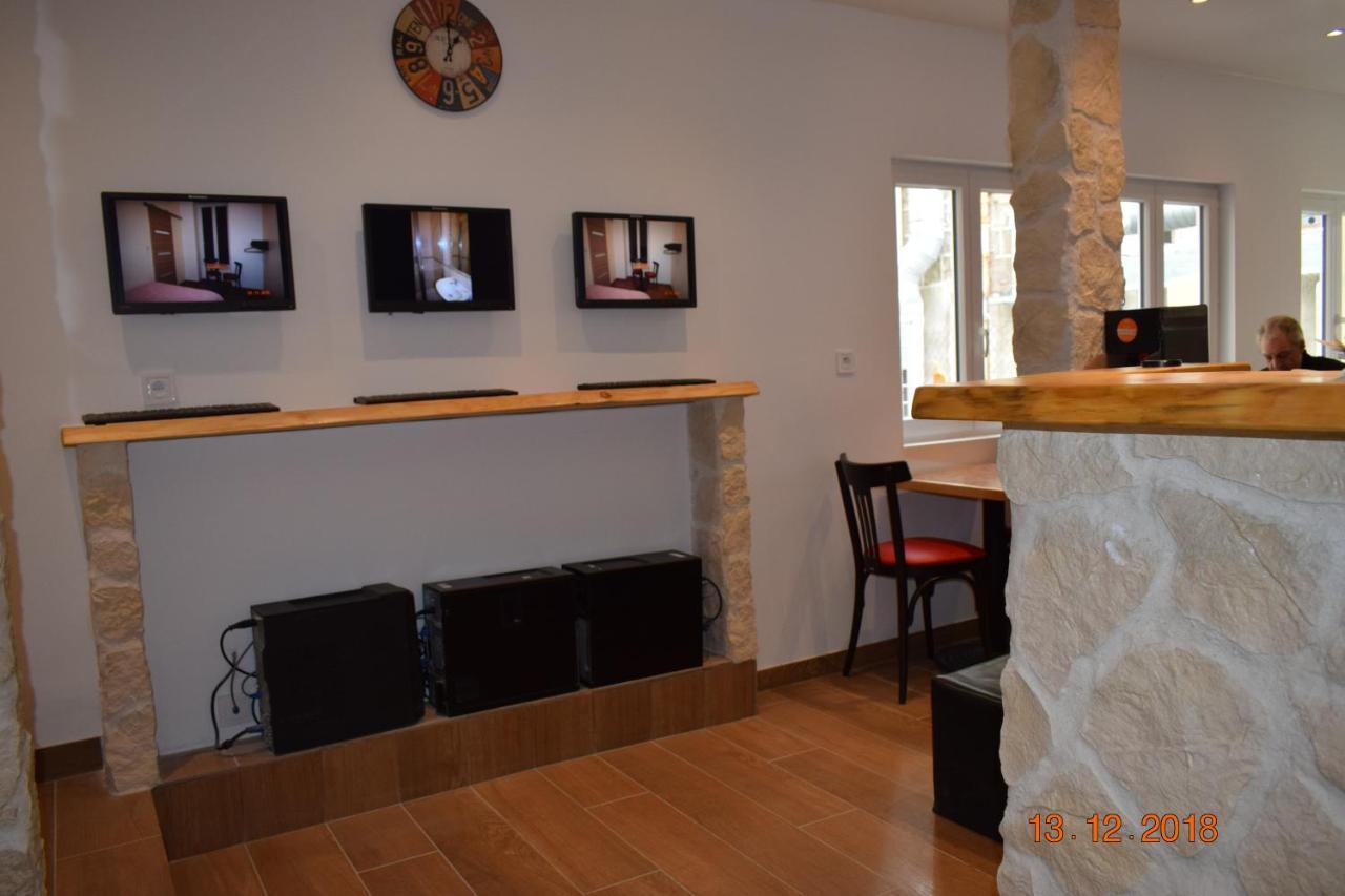 ניס Hotel Lyonnais מראה חיצוני תמונה