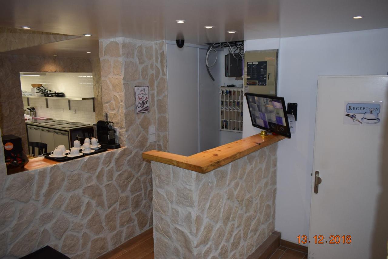 ניס Hotel Lyonnais מראה חיצוני תמונה