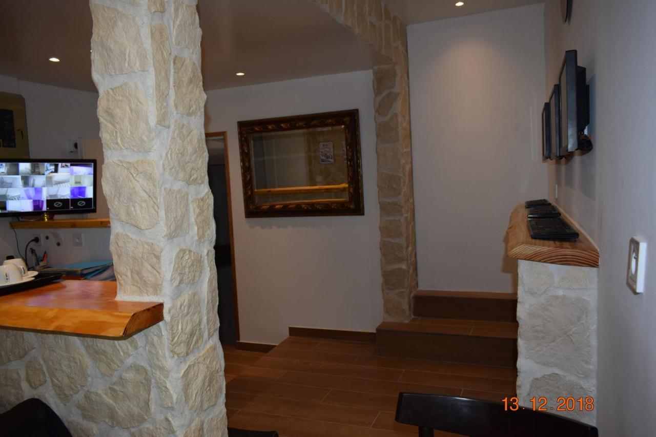 ניס Hotel Lyonnais מראה חיצוני תמונה